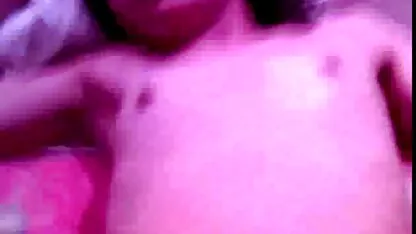 Il est originaire de Chine. Elle aime la baise massage porno érotique