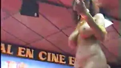 Sous-titres club de danse film erotique cunilingus