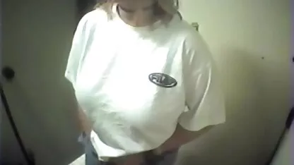 Ouvrez votre chemise. hd xxxl porno