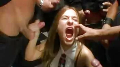 Videuse de couilles, blowjob, belle  famme xxxx