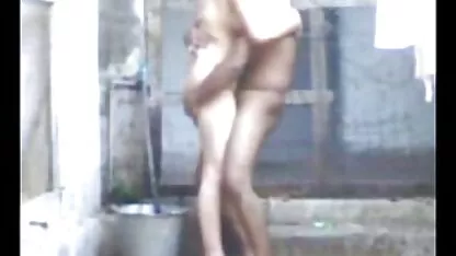 Salle de bain rapide sexe Inde film porno transexuel français