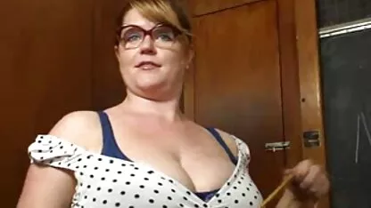 Enseignant Gros seins le veulent. meilleur site porno francais gratuit