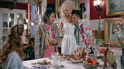 Pretty peaches 2 (1987) scène 4 streaming x lesbienne