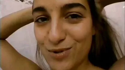 Poilu Lil ' ana va étirer le trou du cul à plumes il (scout)) xnxx fesse