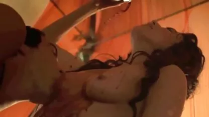L'actrice forte jaime murray trois seins nus dans spartacus free porn french movie