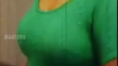 Fille chaude appréciant tout en faisant le sexe porno grande taille
