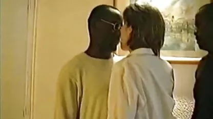 Victoria, français, japonais, avec 3 personnes noires, Partie-1 je voulais voir un film porno