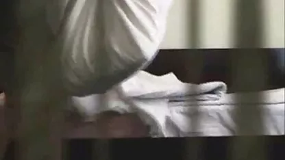 Caméra cachée de la fenêtre ou jouer massage seks film