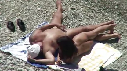 Spy beach017 video de leisbienne
