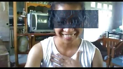 Asiatique frotter la chatte sur skype avec les Philippines film porn complet hd