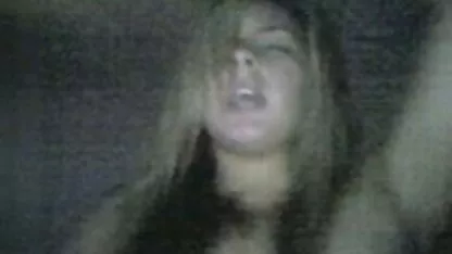 Parler sale fille femme mure toute nue