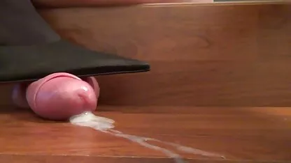 Bite et couilles piétiner talons hauts chaussures porno gratis cu rusoaice