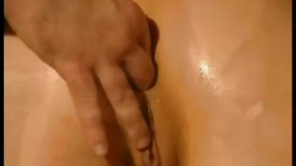 Mari et femme, comme une vieille chienne dans le cul film porno masri