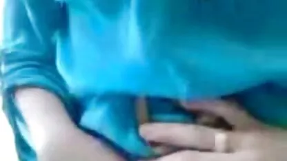 Sexe en plein air avec de l'huile vidéos pornographiques xx