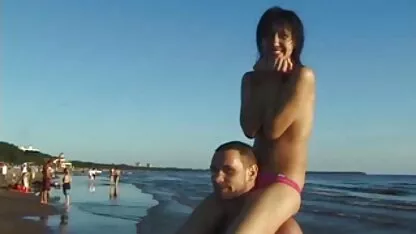 Adolescent Nudiste à la plage film porno ancien gratuit