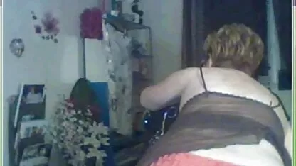 A joue g et se doigt sex video x marc dorcel