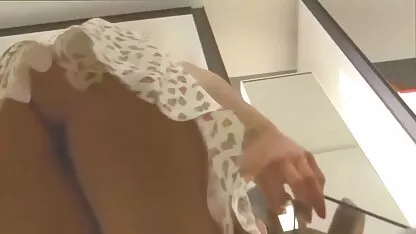 Magasin de chaussures upskt 3 video porno anglais