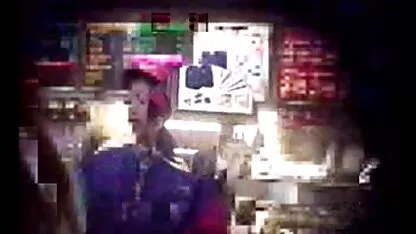 Mcdonald's fille portant arabian nights porno