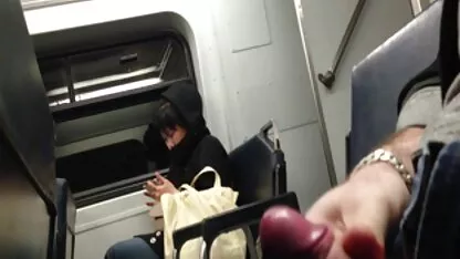 Flash sur le train avec arabe pornohub