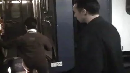 Sophia les adultes ont été emboutis dans le train daddy xhamster