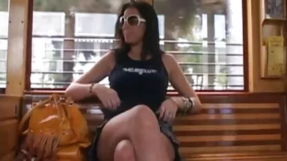 Nu et se masturber en public film porno année 1980
